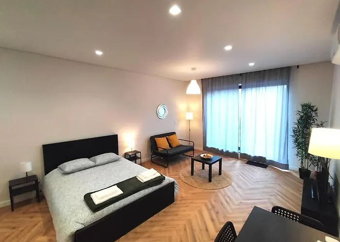 Heart Of The City Suites - A